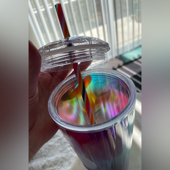 NWT - Starbucks 24 oz Rainbow Reusable Cold Cup w/straw & dome lid - Picture 3 of 9